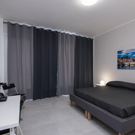 Travelershome Ciampino Airport Guesthouse 600M To Airport Exterior foto