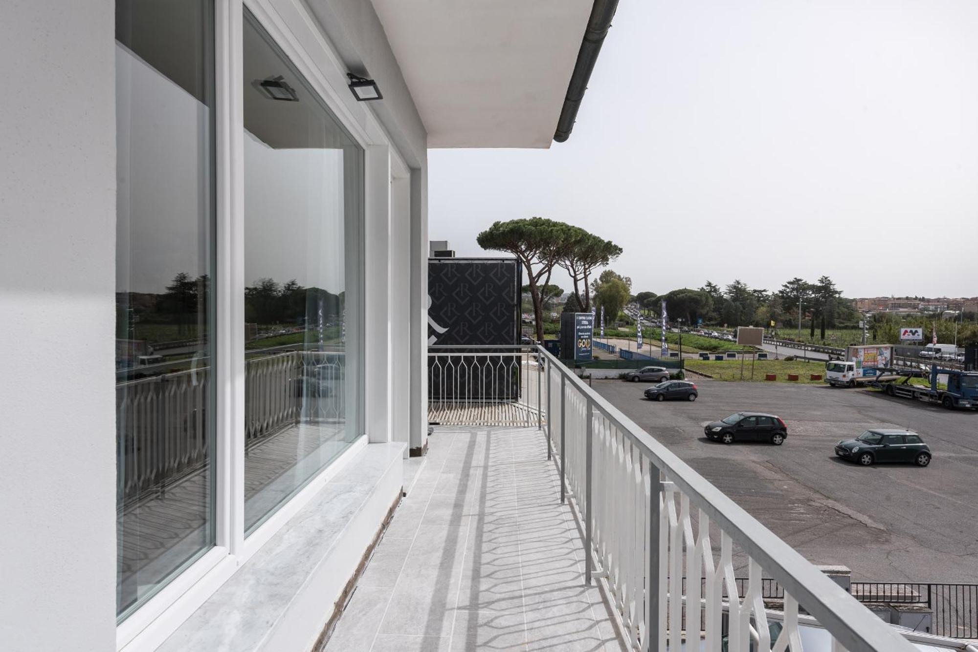 Travelershome Ciampino Airport Guesthouse 600M To Airport Exterior foto