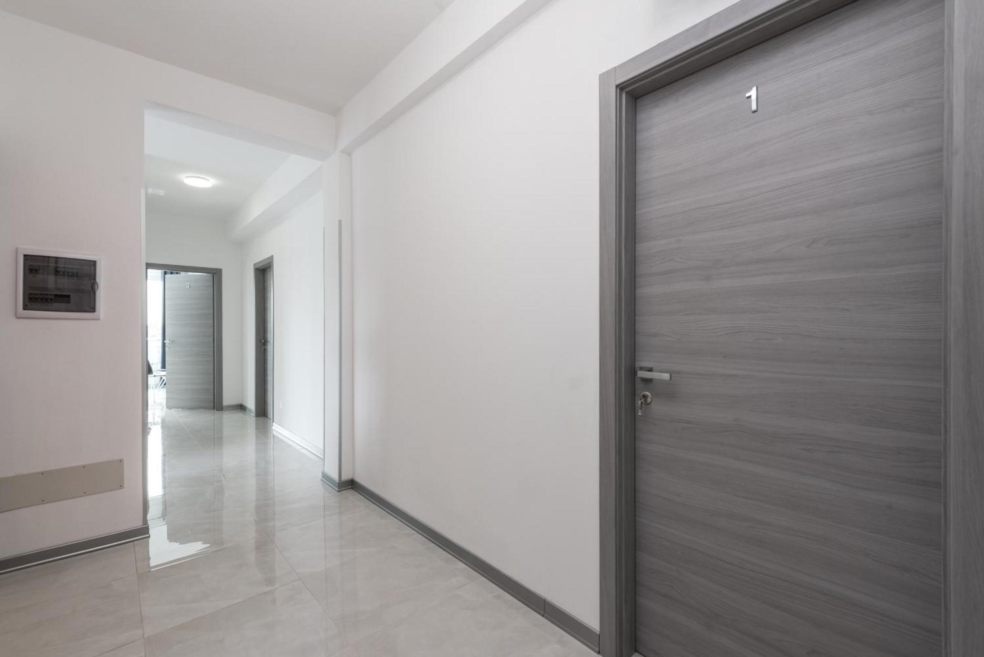 Travelershome Ciampino Airport Guesthouse 600M To Airport Exterior foto