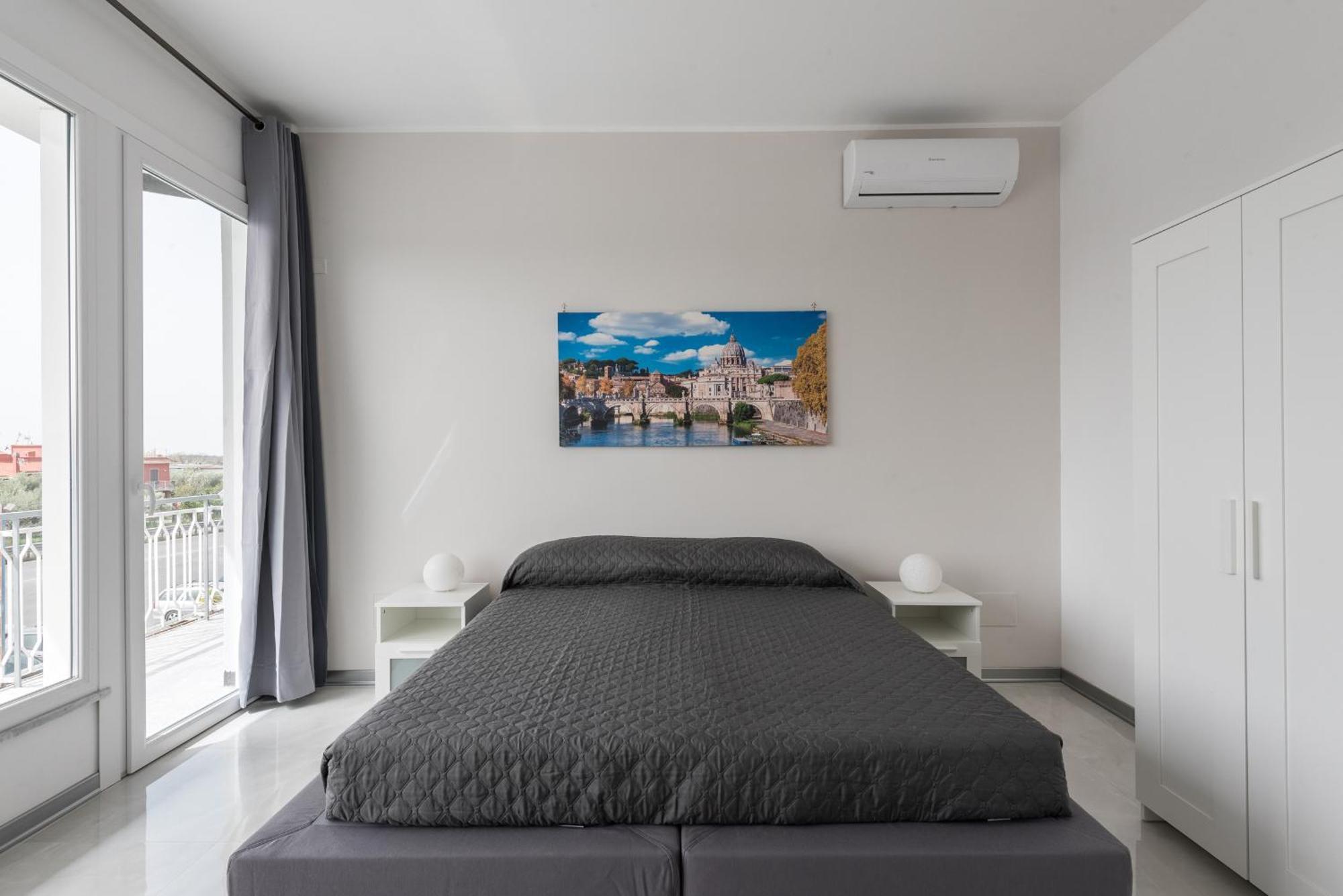 Travelershome Ciampino Airport Guesthouse 600M To Airport Exterior foto